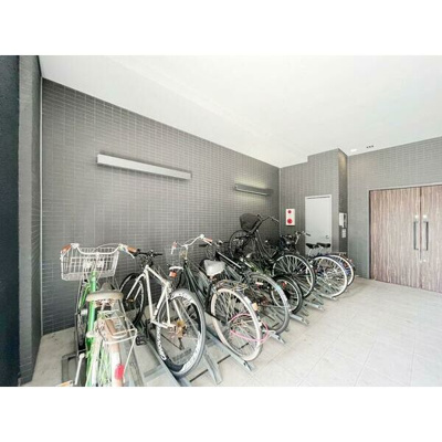 【駐車場】 | S-FORT新大阪EAST　仲介手数料無料 | 駐車場に車を止められます