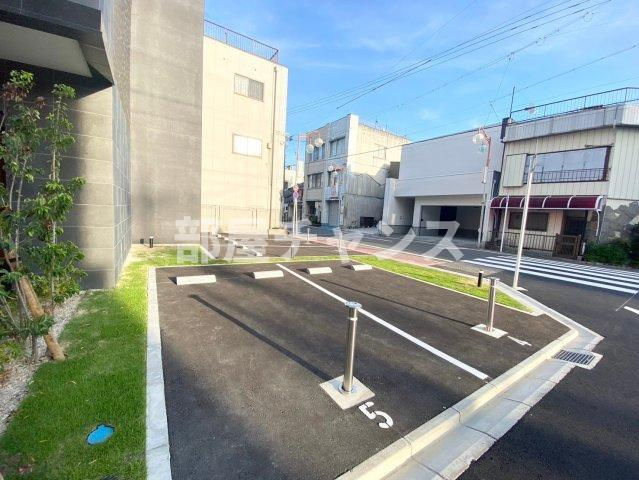 MAXIV名古屋の駐車場