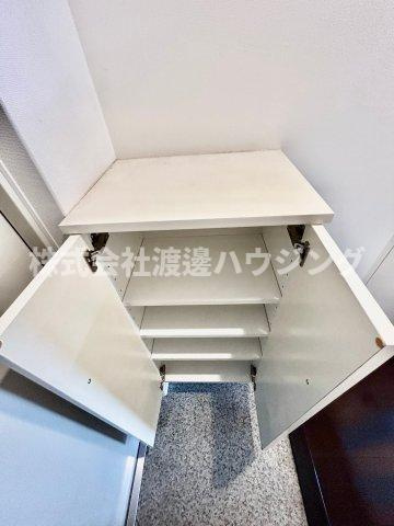 ライブガーデン江坂の収納|玄関収納