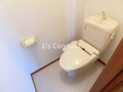 【トイレ】 | コーポ白鳥Ｃ棟 | 温水洗浄便座付きのトイレ。