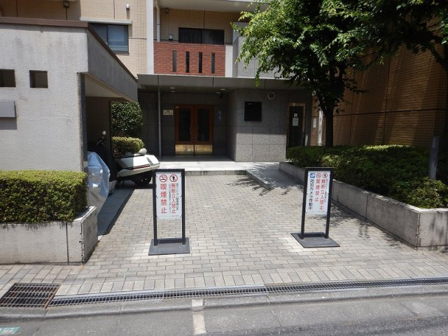 シーアイマンション立教前のエントランス