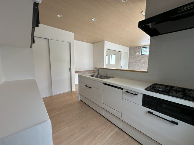 松田町惣領　平屋戸建のキッチン