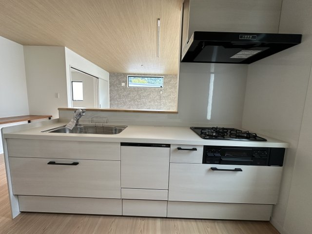 松田町惣領　平屋戸建のキッチン