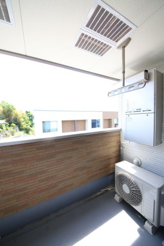 ネオ レクサス Ⅰのバルコニー