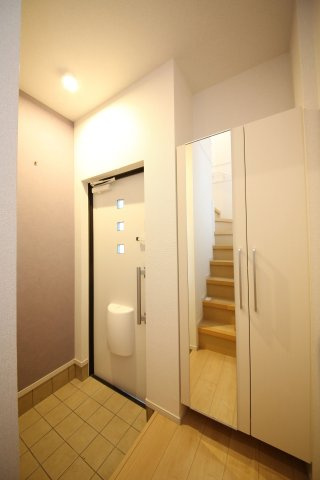 ネオ レクサス Ⅰの玄関