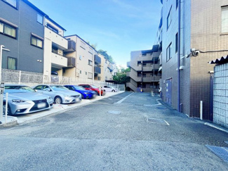 【駐車場】 | 駐車場に車を止められます