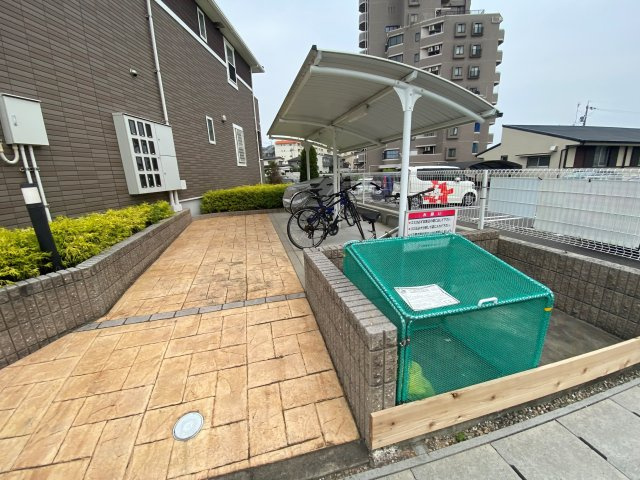 ウィステリアのエントランス
