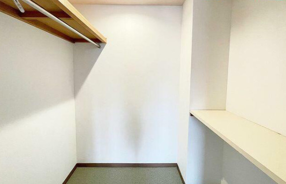 三郷パークマンション　尾張旭市東栄町4丁目の収納|荷物が多くても収納スペースがたっぷりあるので、生活スペースを広く確保する事ができます。