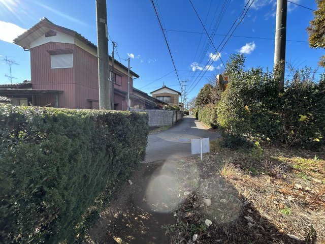 つくば市高見原４丁目土地　260坪の周辺|南西側道路