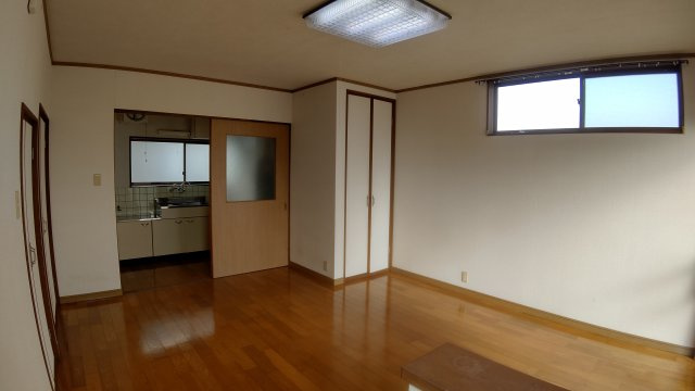 ハイツサントピアの洋室