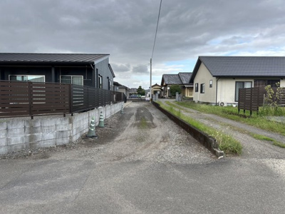 【前面道路含む現地写真】 | 都城市郡元町 727.5万円