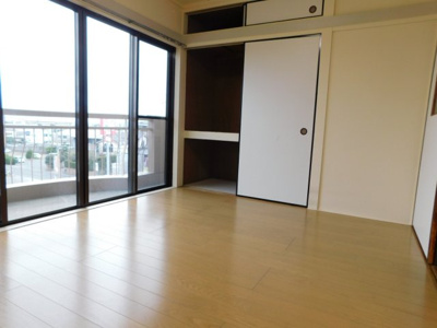 【洋室】 | ブルーメン札元