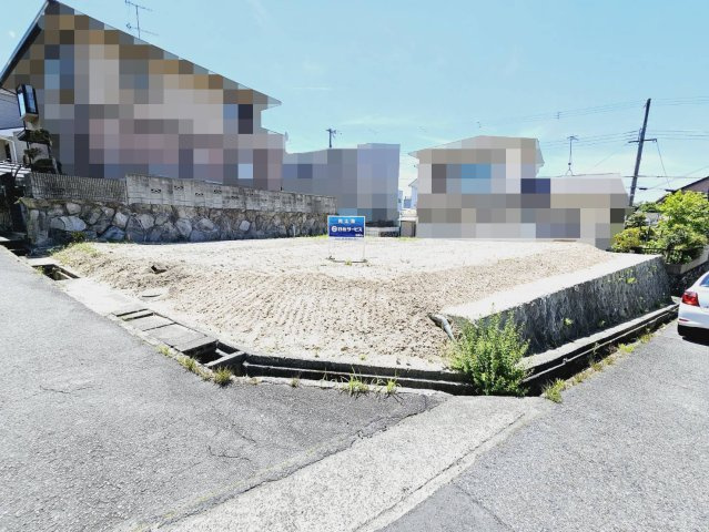 友が丘５丁目土地の外観|■土地200.24㎡／約60.5坪■現況更地■整形地■角地につき、開放感有