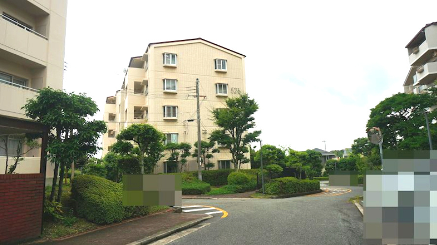 研究学園５団地５２６号棟