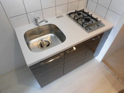 【キッチン】 | エスリード新大阪グランファースト | 二口ガスコンロ付きキッチンです