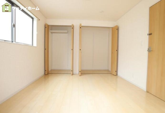 川口市上青木西1丁目　中古一戸建ての洋室