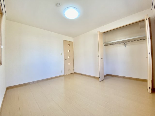 リプルス浜の宮Ⅱ　Ｂ棟の洋室