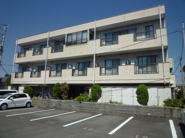 ベアーズウエルハイツの駐車場