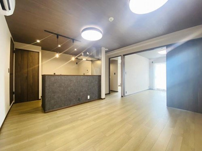 【居間・リビング】 | 土佐堀ビューハイツ