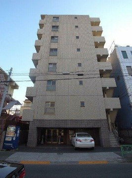 【外観】 | 菱和ペレス中野新橋壱番館 | 鉄骨鉄筋コンクリート造のがっちりとした建物。