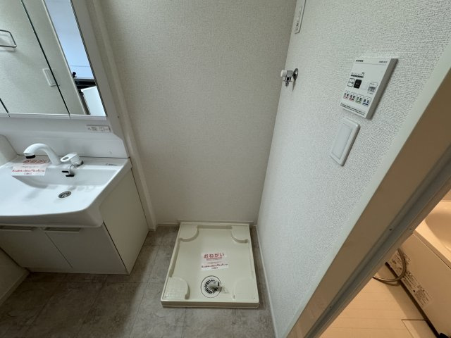 ベルウッド八街Ⅲの内装|室内洗濯機置場