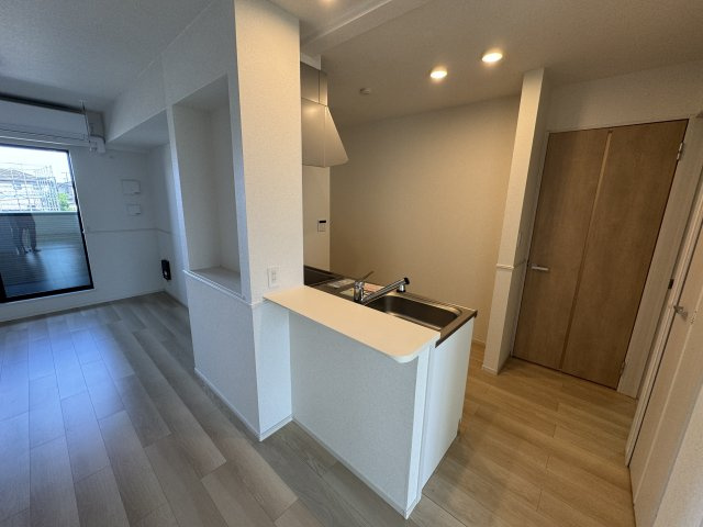 ベルウッド八街Ⅲの内装|カウンターキッチン