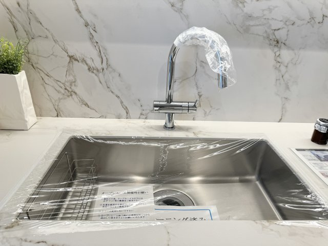 グラン・ブルー高輪アドニスA棟のキッチン