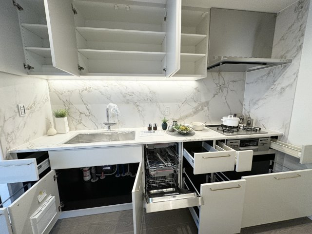 グラン・ブルー高輪アドニスA棟の収納