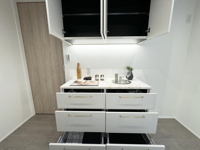 グラン・ブルー高輪アドニスA棟の収納