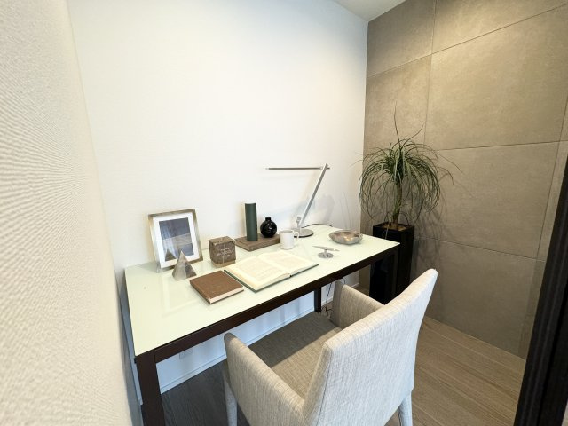 グラン・ブルー高輪アドニスA棟の洋室