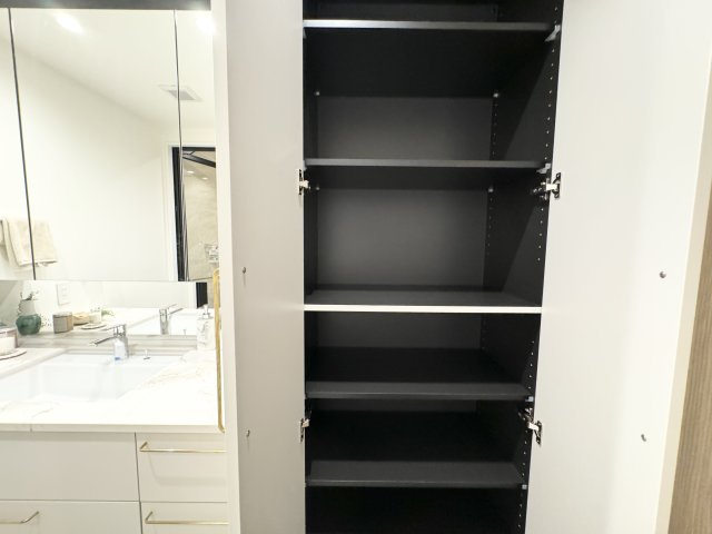 グラン・ブルー高輪アドニスA棟の収納