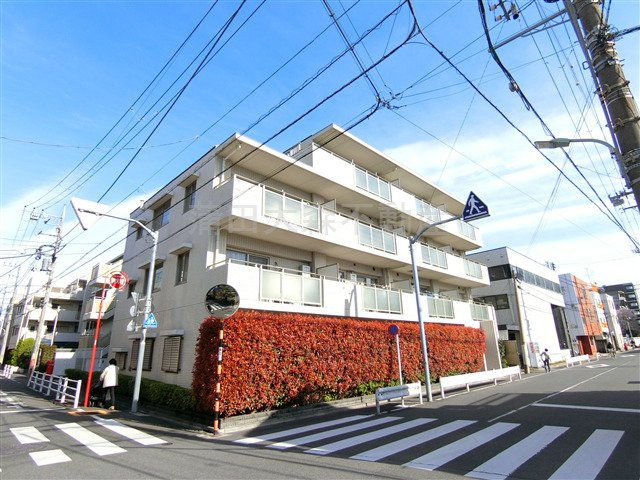 クリオ多摩川ラ・モードの外観|2003年1月築　RC鉄筋コンクリート造地上7階建て総戸数92戸の分譲マンション
東京都大田区矢口1丁目　東急多摩川線武蔵新田駅近徒歩3分