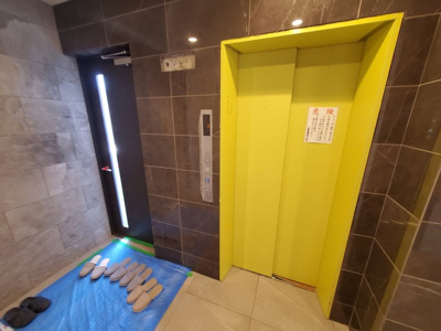 【その他共用部分】 | プロヴィスタ新大阪イーストゲート | 敷地内のエレベーターです