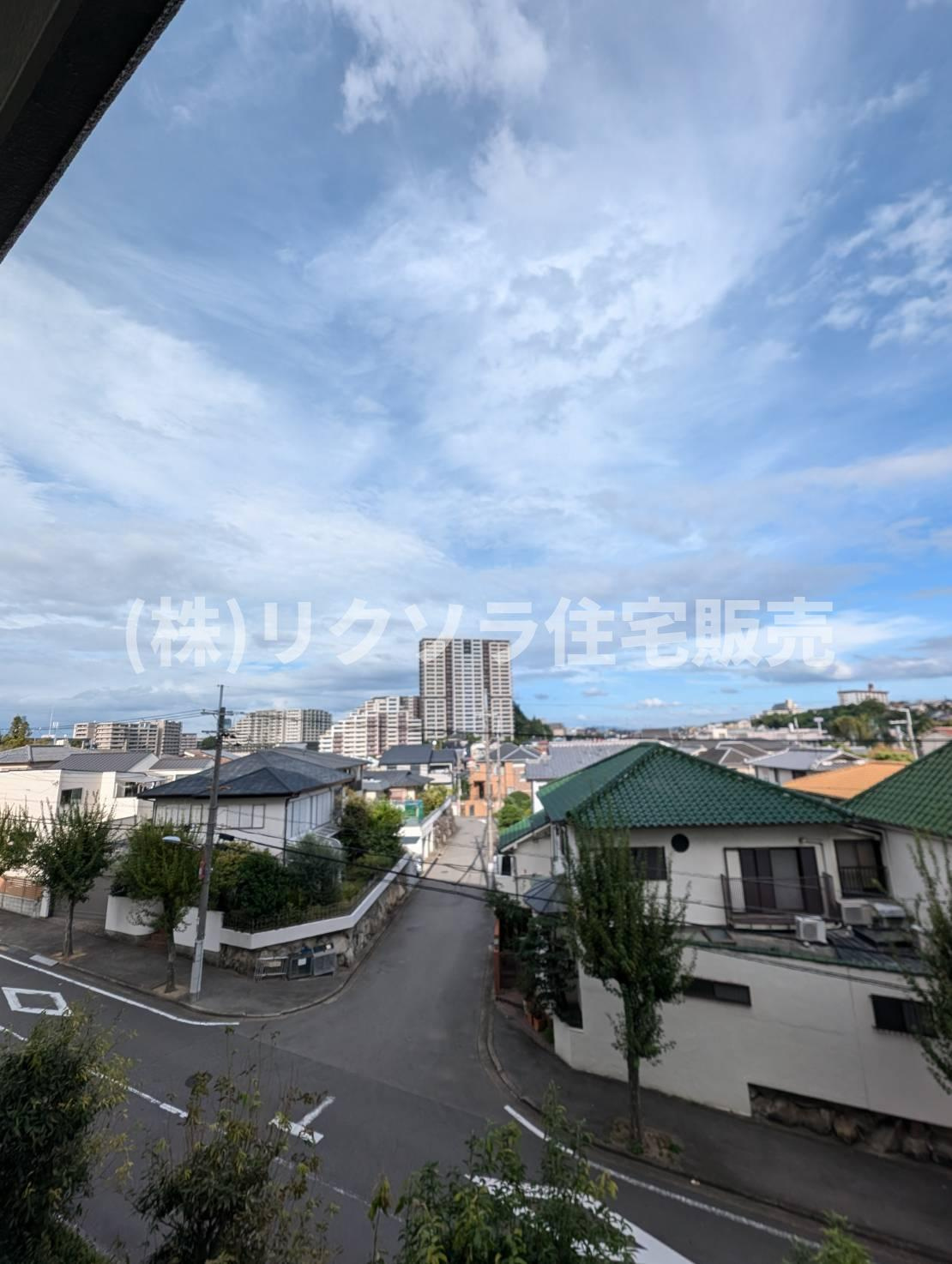 ヴェルビュ枚方公園・菊ヶ丘の展望|■物件内覧・資金計画相談・住宅ローン相談、リフォーム相談、お問合せ受付中■
※当日・翌日のご内覧、ご相談はお電話でのお問合せがスムーズです！