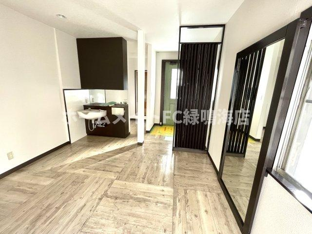 中嶋貸店舗のロビー