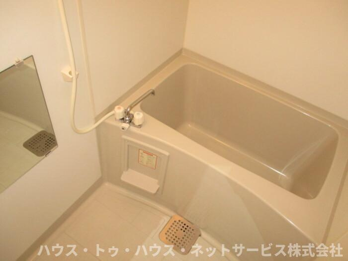 ルミエールＫの浴室