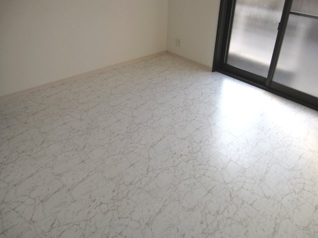 ブロッサムテラス新小岩の洋室