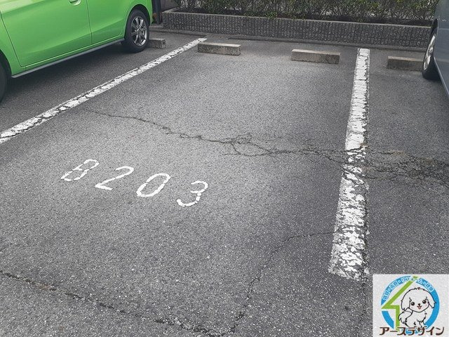 エスポワールドミールBの駐車場|駐車場完備です