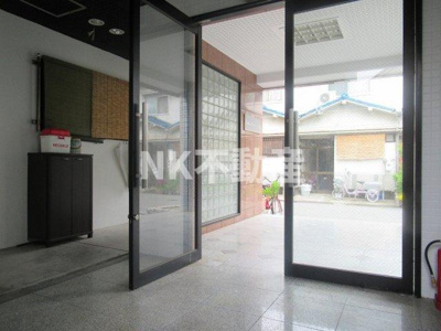 【ロビー】 | コーポ松浦（衣摺加美北賃貸） | 建物の内部です