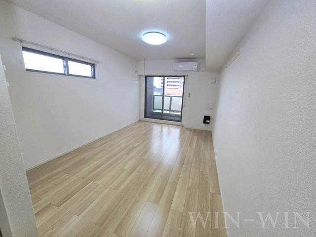 ベル リゼオ Kの居間・リビング