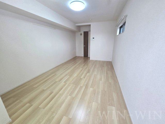 ベル リゼオ Kの居間・リビング