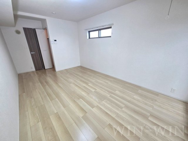 ベル リゼオ Kの居間・リビング