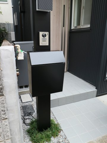 井の頭戸建のエントランス