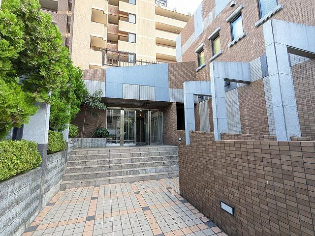 ネオハイツ枚方長尾のエントランス|エントランス■物件内覧・資金計画相談・住宅ローン相談、リフォーム相談、お問合せ受付中■
※当日・翌日のご内覧、ご相談はお電話でのお問合せがスムーズです！