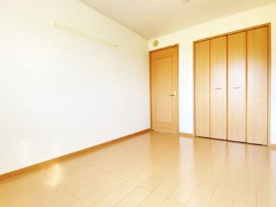 【寝室】 | コートジュネス　Ⅱ | ※同物件、別のお部屋の写真です