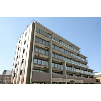 【外観】 | 鉄筋コンクリート造のがっちりとした建物。