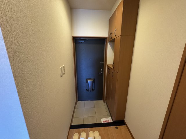 フィールドコート たつざわの玄関