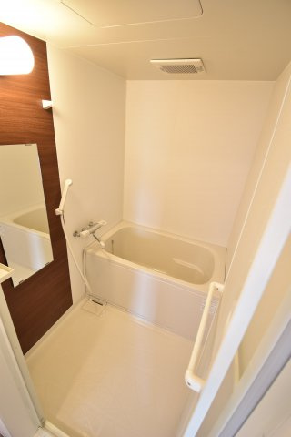 ソレーユYAMADAの浴室|同型参考モデル写真