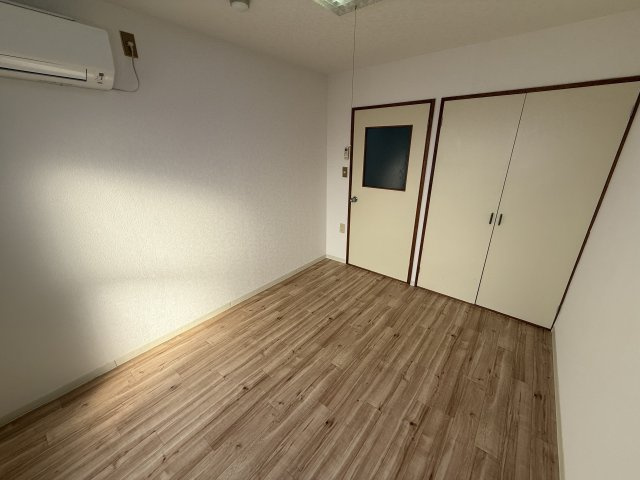 グローバル高田の居間・リビング