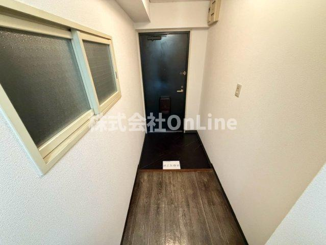 八尾市北本町２丁目の賃貸マンションの玄関